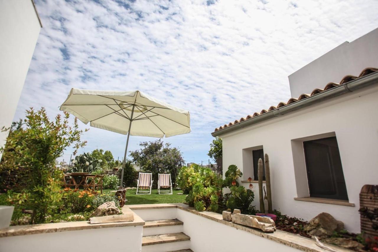 Casa Aquilino Villa Castrignano del Capo Luaran gambar